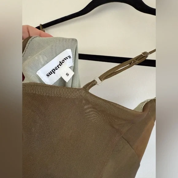 Superdown Jocelyn Butterfly Maxi Dress Brown Olive Butterfly Dress Small - Picture 11 of 15